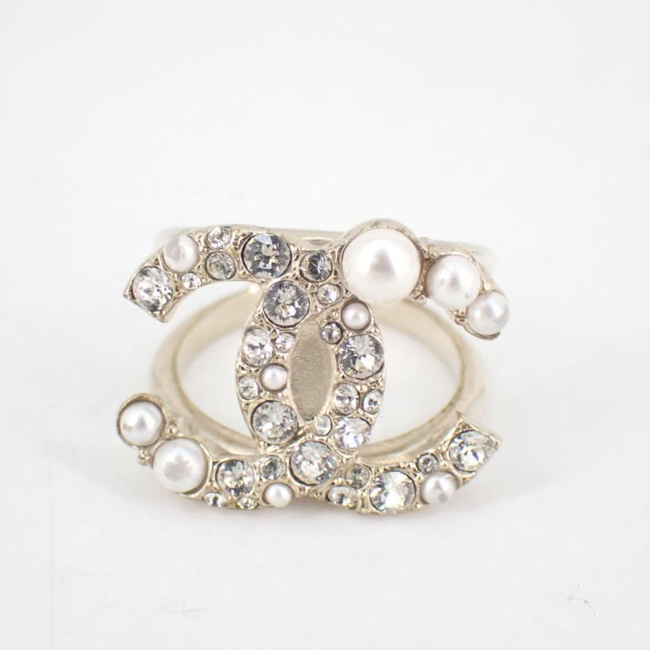 Full diamond pearl ring