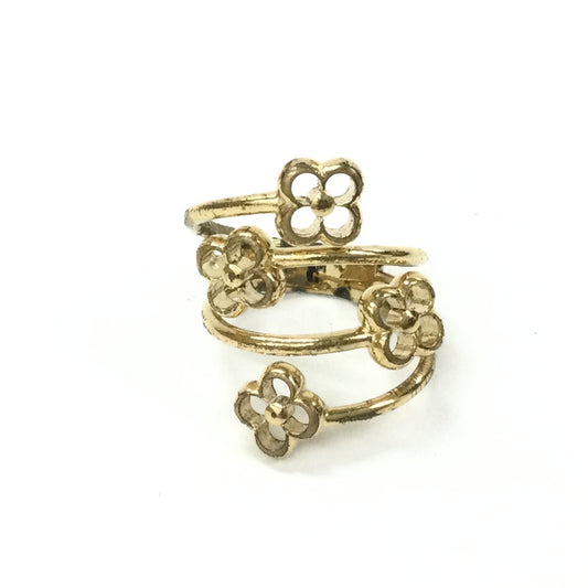 L Four-leaf clover hollow flower ring