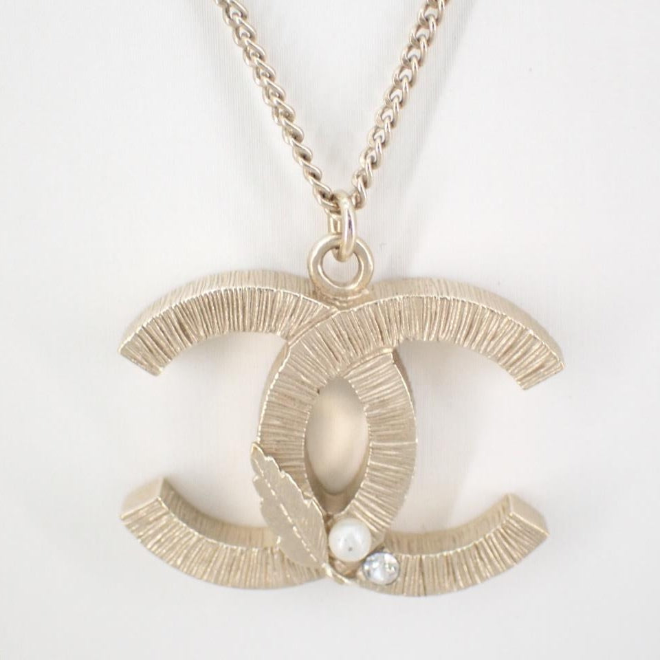 C Platinum Feather Necklace