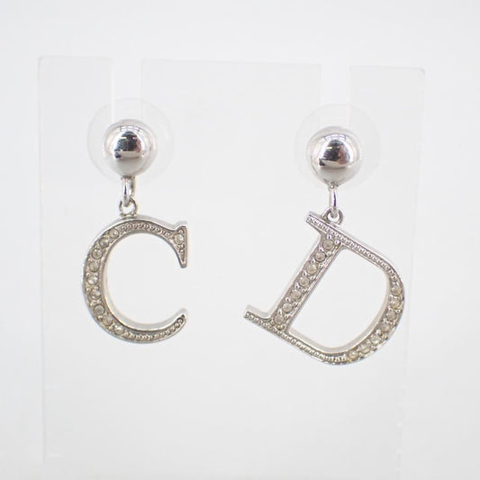 D CD diamond earrings