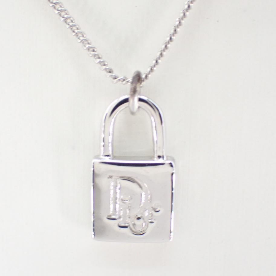 D Lock necklace