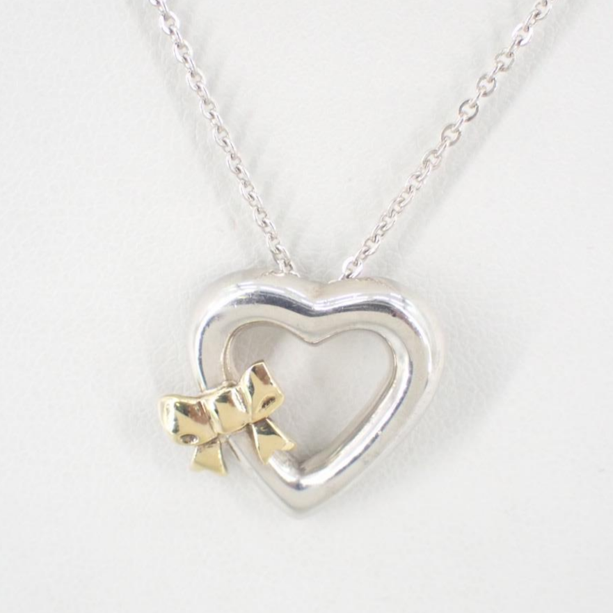 T Heart-shaped bow necklace