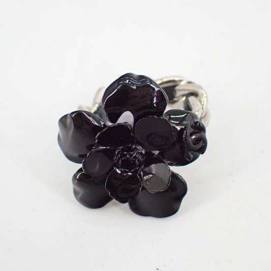 C Black enamel flower ring