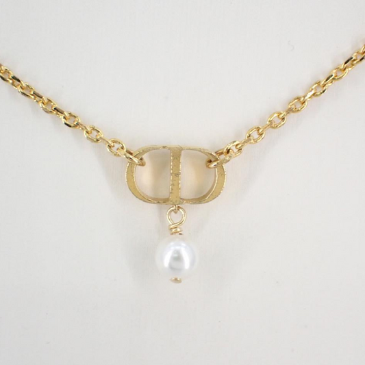 D CD Pearl Necklace