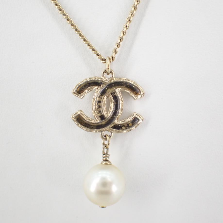 C Double C Pearl Pendant Necklace